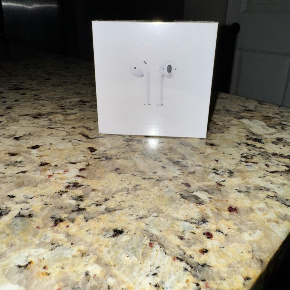 Apple AirPods with Charging Case
